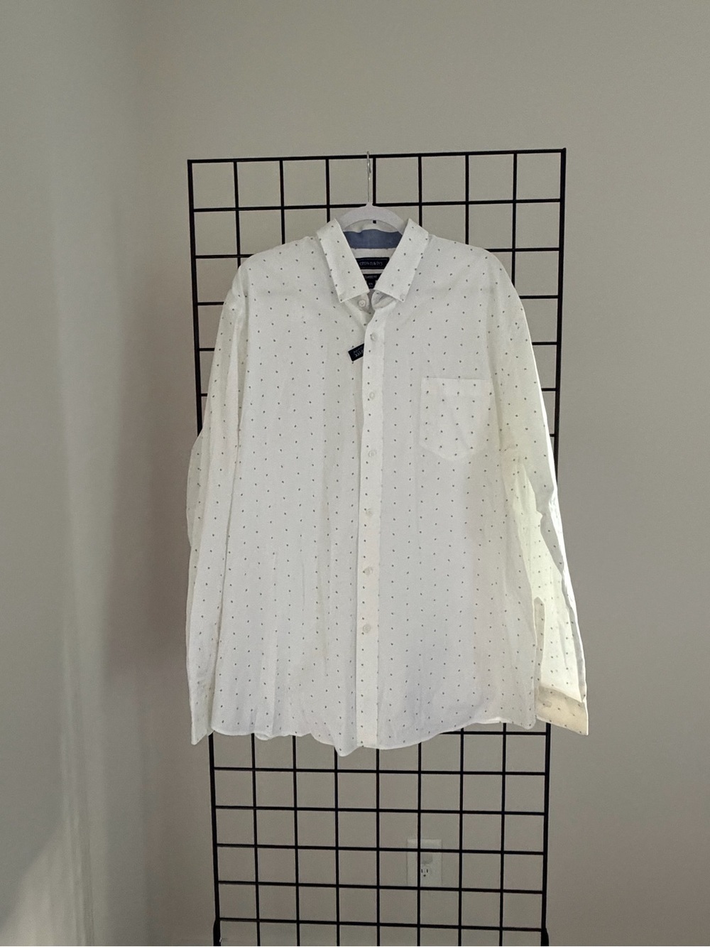 crown & ivy White Button-Down Shirt with Subtle Dot Print